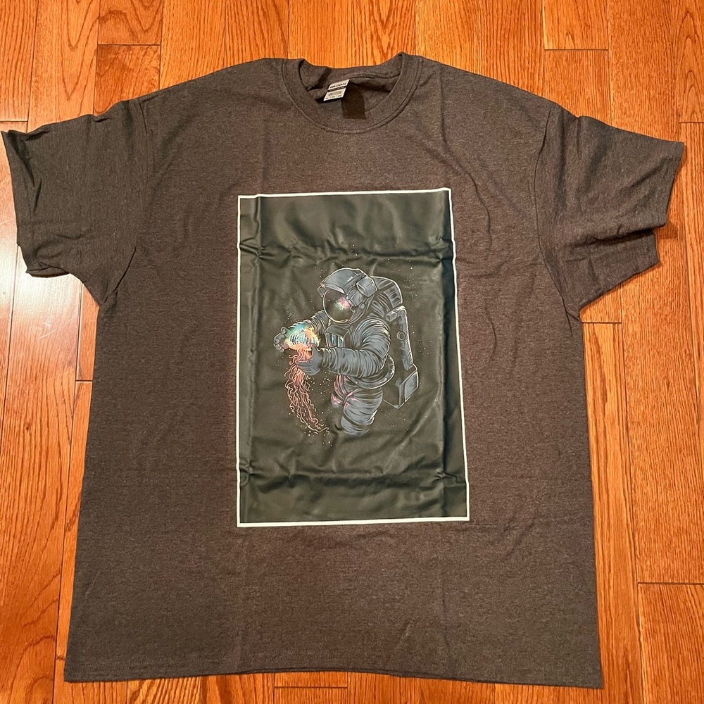 Astronaut..  Xl.  Brand new grey